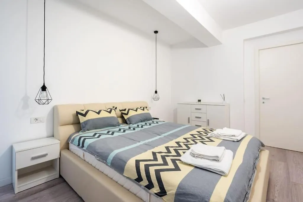 Ferienwohnung Sleeping Beauty I Tineretului Bukarest